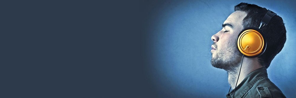 "Deus transforma lágrimas em sementes de vitória para um novo amanhecer."